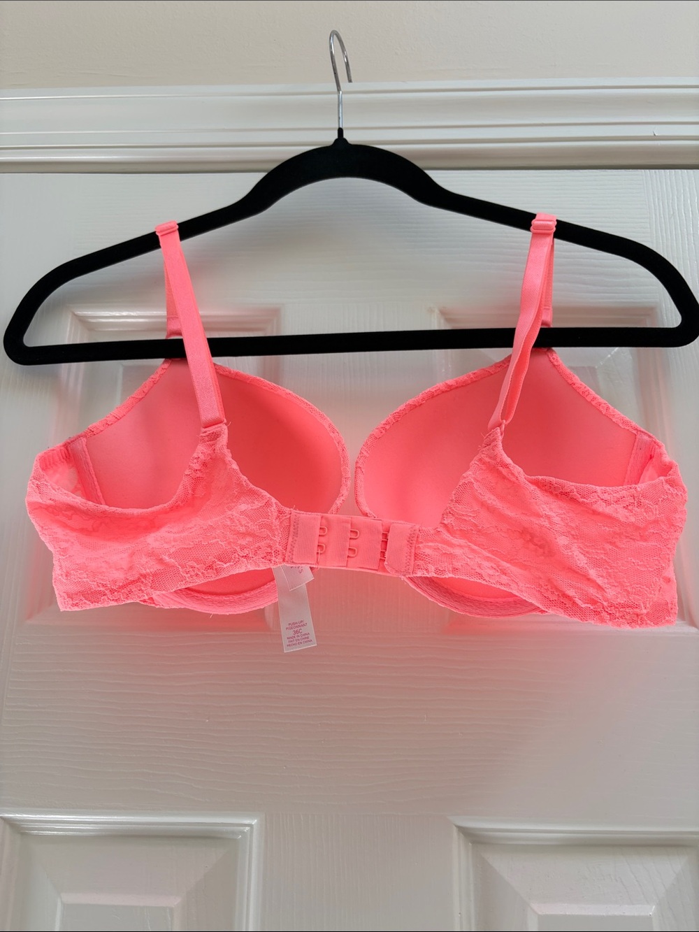 Victoria Secret Coral Lace Push-Up Bra - Picture 4 of 4
